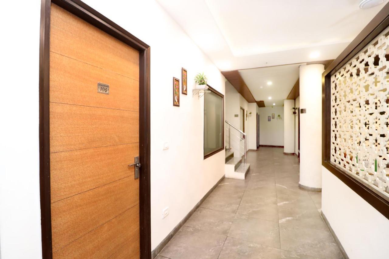 Hotel Seven- Center Of City Chandīgarh Exterior foto